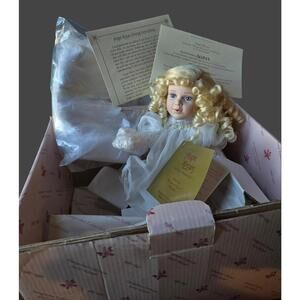 Georgetown Collection Angel Kisses Doll Lynn Randolph Artist Edition NIB COA
